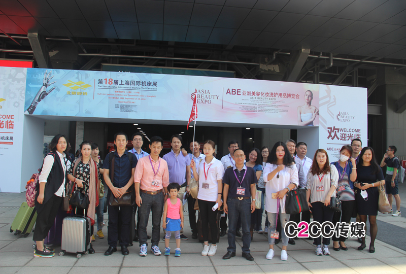 美博會上參展商的預(yù)期離現(xiàn)場觀眾的想法有多遠(yuǎn)(圖1)